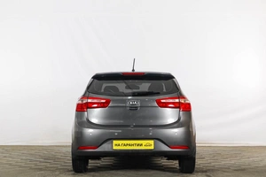 Хетчбэк Kia Rio 2013 года, 699000 рублей, Тюмень