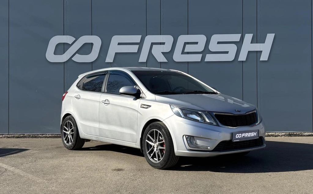 Хетчбэк Kia Rio 2013 года, 826000 рублей, Ижевск