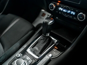 Седан Mazda Axela 2018 года, 1300000 рублей, Красноярск