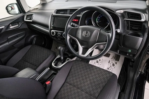 Хетчбэк Honda Fit 2016 года, 1029000 рублей, Красноярск
