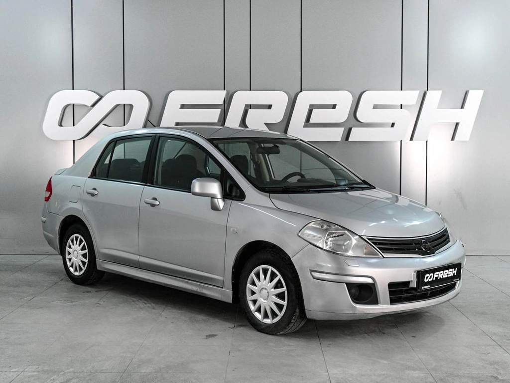 Седан Nissan Tiida 2010 года, 675000 рублей, Аксай