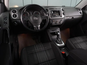 Внедорожник Volkswagen Tiguan 2016 года, 1699000 рублей, Воронеж