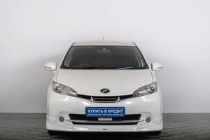 Минивэн Toyota Wish 2011 года, 1379000 рублей, Томск