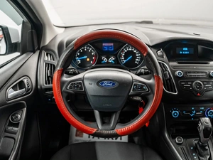 Универсал Ford Focus 2018 года, 980000 рублей, Красноярск
