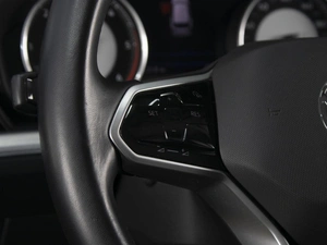 Внедорожник Volkswagen Touareg 2021 года, 6900000 рублей, Омск