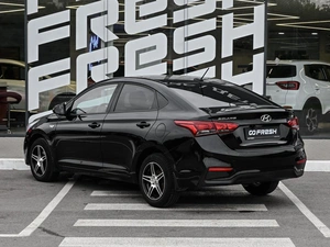 Седан Hyundai Solaris 2018 года, 1099000 рублей, Волгоград