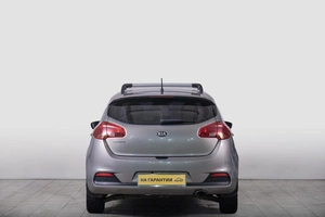 Хетчбэк Kia Ceed 2012 года, 819000 рублей, Томск