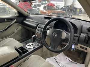 Седан Nissan Skyline 2001 года, 537000 рублей, Солонцы