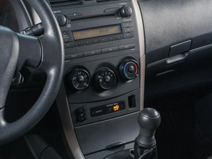 Седан Toyota Corolla 2008 года, 699000 рублей, Сургут