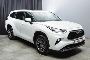 Внедорожник Toyota Highlander 2026 года, 5840000 рублей, Красноярск