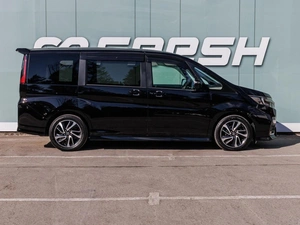 Минивэн Honda Stepwgn Spada 2018 года, 2250000 рублей, Большой Сочи