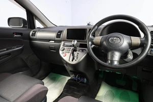 Минивэн Toyota Wish 2004 года, 699000 рублей, Новосибирск