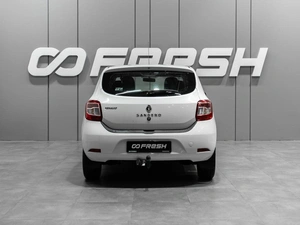 Хетчбэк Renault Sandero 2017 года, 699000 рублей, Тюмень