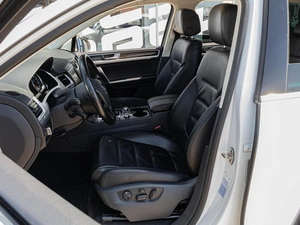 Внедорожник Volkswagen Touareg 2016 года, 3325000 рублей, Краснодар