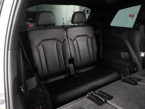 Внедорожник Audi Q7 2019 года, 5337000 рублей, Красный Пахарь