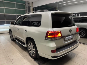 Внедорожник Toyota Land Cruiser 2018 года, 8600000 рублей, Красноярск
