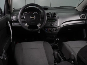 Седан Chevrolet Aveo 2011 года, 414000 рублей, Воронеж