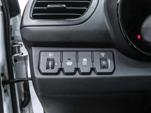 Седан Kia Rio 2012 года, 1000000 рублей, Красноярск