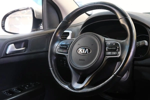 Внедорожник Kia Sportage 2016 года, 2099000 рублей, Омск