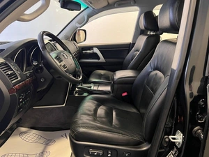 Внедорожник Toyota Land Cruiser 2012 года, 3749000 рублей, Красноярск