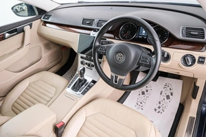 Седан Volkswagen Passat 2013 года, 1449000 рублей, Красноярск