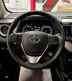 Внедорожник Toyota RAV4 2016 года, 2557000 рублей, Красноярск