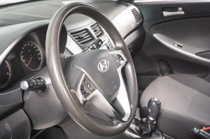 Хетчбэк Hyundai Solaris 2011 года, 689000 рублей, Томск