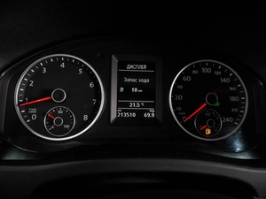 Внедорожник Volkswagen Tiguan 2011 года, 1028070 рублей, Воронеж
