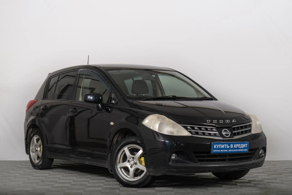 Хетчбэк Nissan Tiida 2012 года, 839000 рублей, Томск