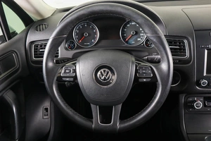 Внедорожник Volkswagen Touareg 2014 года, 1949000 рублей, Пермь