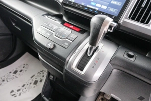 Минивэн Honda Stepwgn Spada 2014 года, 1569000 рублей, Красноярск
