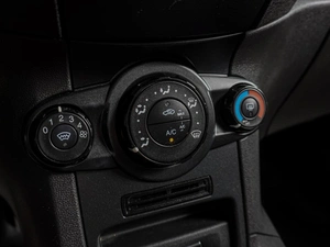 Седан Ford Fiesta 2015 года, 889000 рублей, Воронеж
