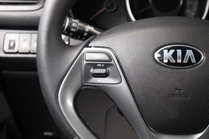 Седан Kia Rio 2016 года, 1079000 рублей, Оренбург