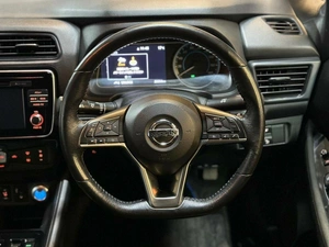 Хетчбэк Nissan Leaf 2019 года, 1897000 рублей, Красноярск