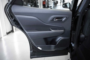 Седан Toyota Crown 2023 года, 6999999 рублей, Москва