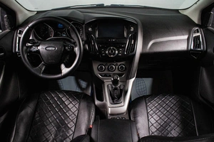 Седан Ford Focus 2011 года, 779000 рублей, Сургут