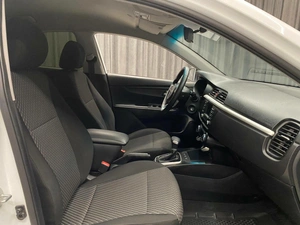 Седан Kia Rio 2020 года, 960000 рублей, Красноярск