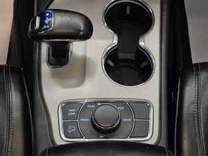 Внедорожник Jeep Grand Cherokee 2013 года, 2199000 рублей, Красноярск
