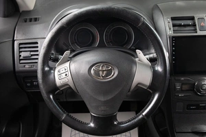 Седан Toyota Corolla 2008 года, 719000 рублей, Оренбург