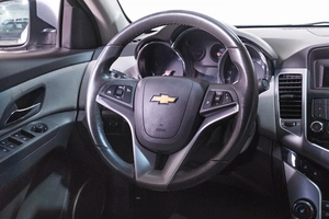 Седан Chevrolet Cruze 2010 года, 969000 рублей, Томск