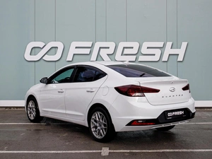 Седан Hyundai Elantra 2019 года, 1349000 рублей, Большой Сочи