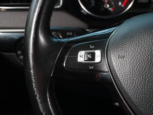 Седан Volkswagen Jetta 2016 года, 1298000 рублей, Тверь