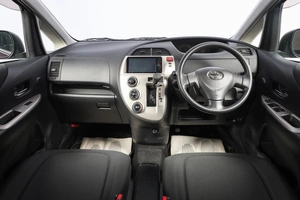 Хетчбэк Toyota Ractis 2010 года, 999000 рублей, Новосибирск