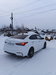 Седан Hyundai Solaris 2017 года, 820000 рублей, Канск