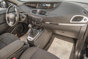 Минивэн Renault Scenic 2011 года, 669000 рублей, Челябинск