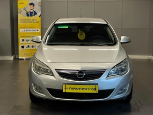 Хетчбэк Opel Astra 2011 года, 597000 рублей, Красноярск