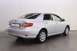 Седан Toyota Corolla 2010 года, 1160000 рублей, Брянск