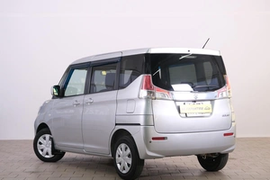 Минивэн Suzuki Solio 2017 года, 989000 рублей, Омск
