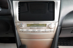 Седан Toyota Camry 2010 года, 1379000 рублей, Тюмень