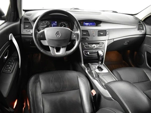 Седан Renault Latitude 2013 года, 1042000 рублей, Казань